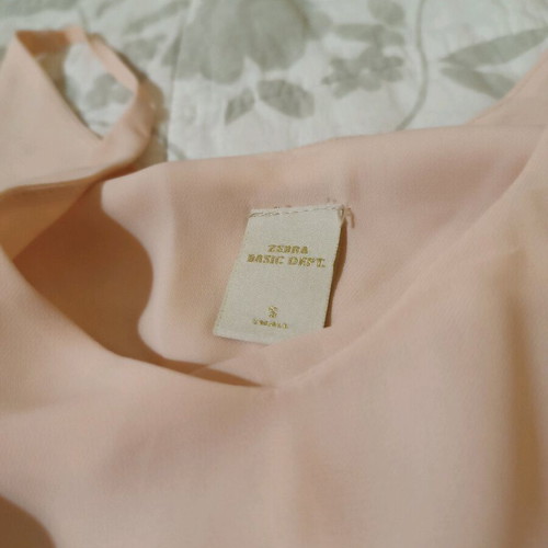 Airy pink zebra blouse size S like new