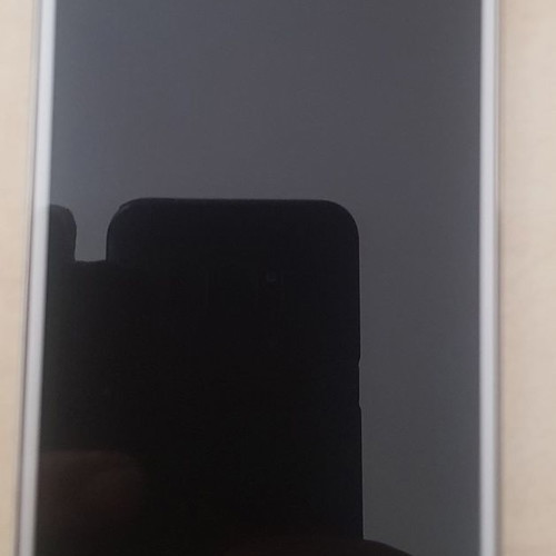 Samsung Galaxy S4 I9505 used with broken screen for parts