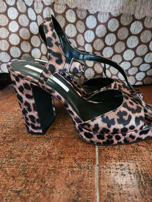 Zara sandals new, brown, size 41