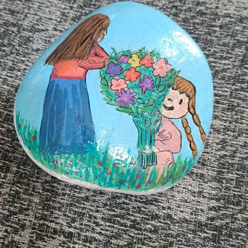 Painted stone new with acrylic colors