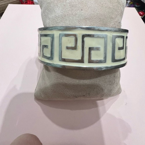 Bracelet used
