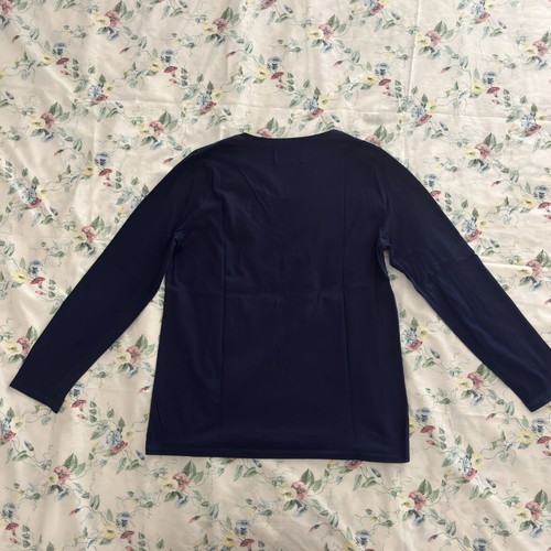 Triumph spring pajamas set like new, dark blue floral design
