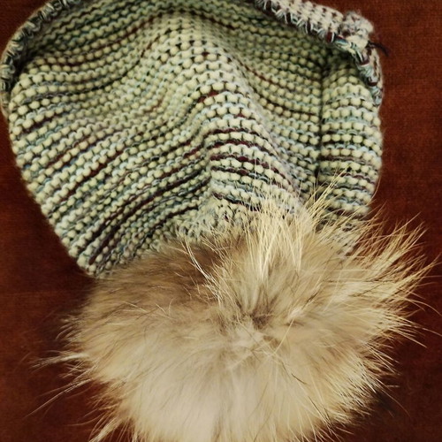 Leonardo luxury women's hat like new, wool and acrylic