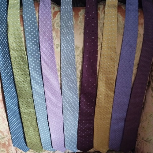 Salvatore Ferragamo silk ties collection like new, set of 9