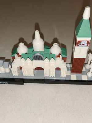 Lego Architecture Venice 21026 like new, complete set