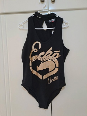 Body Eckō red and black with gold print size L new with tag