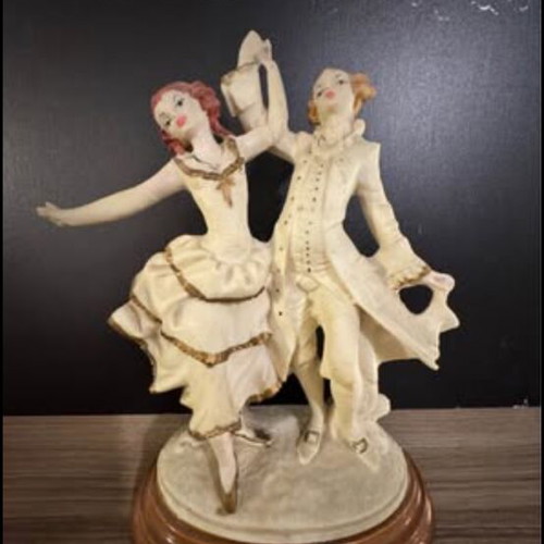 Decorative figurine couple dancers like new