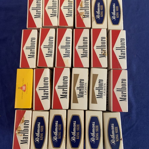 Cigarette boxes used, pack of 24, authentic from 1982