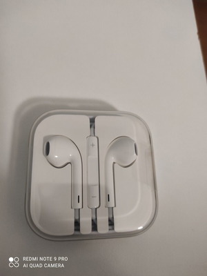 Apple Earpods wired earphones 3.5mm new