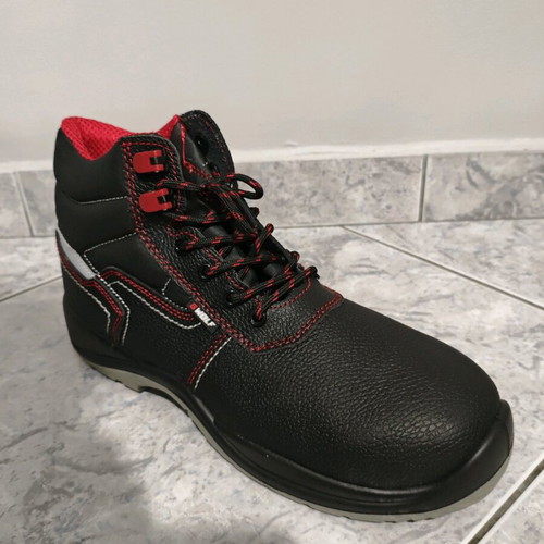 Work shoes new, size 47, black