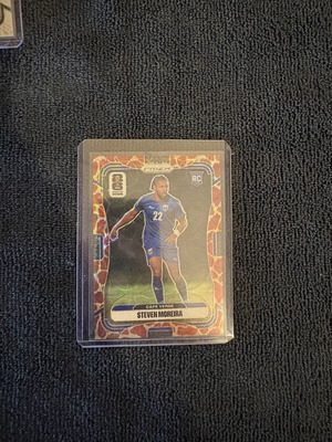 Steven Moreira Girrafe Insert Cape Verde Prizm World Cup card new
