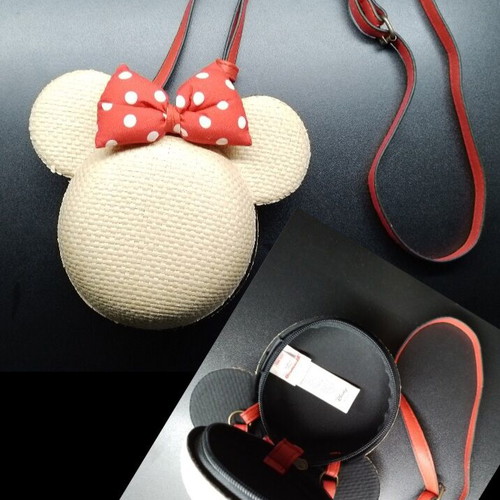 Minnie Mouse straw crossbody bag like new with red strap