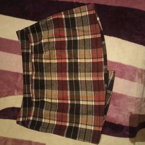 Attrattivo short wool plaid skirt large like new