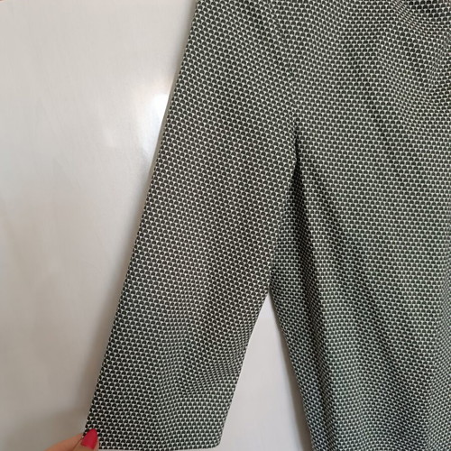 COS shirt like new with pleats and hidden buttons, white and grey, XL