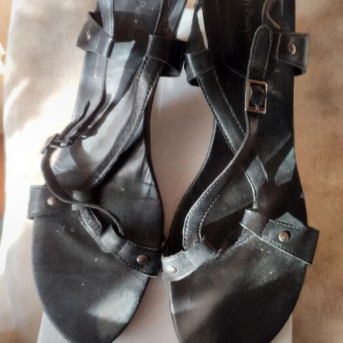 Hush Puppies sandals black like new, size 41