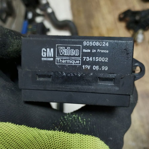 Resistor Opel Vectra GM 90508024 used