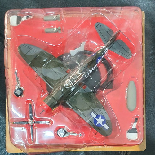 Metal miniature aircraft used, collectible warplane