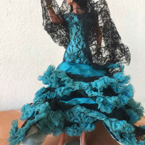 El Corte Ingles Flamenca Doll 34 cm as shown