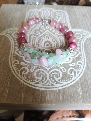 Handmade bracelet with natural stones and beads custom made