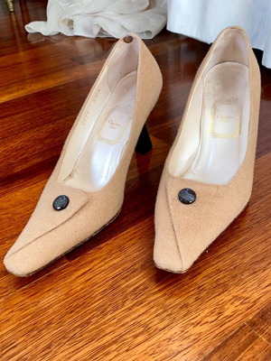Dior wool pumps like new, size 37-37.5