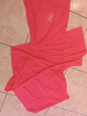 Fuchsia scarf like new