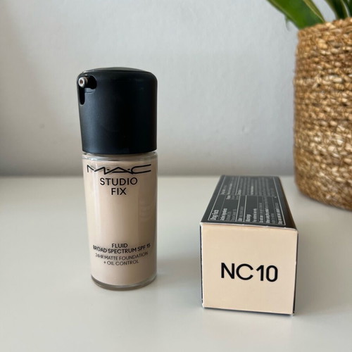 MAC Studio Fix Makeup SPF 15 NC10 new