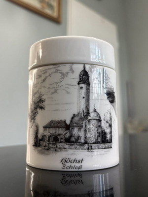Vintage AK Kaiser porcelain jar with lid like new, W.Germany