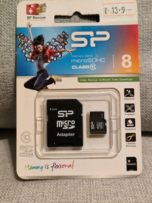 Micro SD HC Class 10 Silicon Power 8 GB нова с адаптер