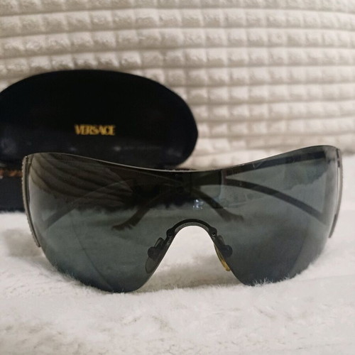 Versace women's mask sunglasses like new with dark green lens