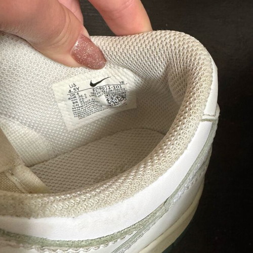 Nike Dunk Low sneakers like new, white, size 36.5