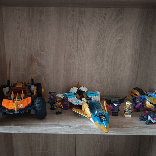 Lego Ninjago Crystallized sets, complete, missing some figures and instructions