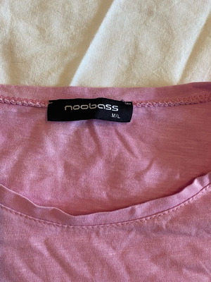 Noobass crop top lilac pink like new, size M/L