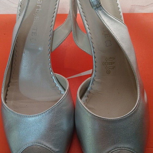 Elite women's sandals used, leather, silver, size 40