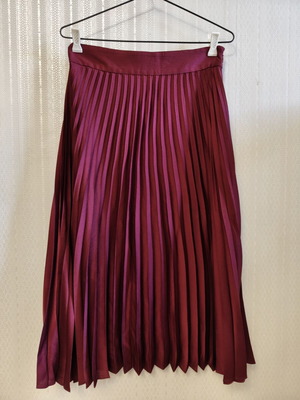 Sezane pleated skirt like new, length 82 cm, waist 36 cm