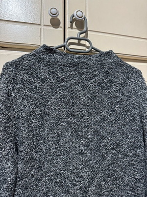 Women's knitted long-sleeve sweater in gray shade Stradivarius