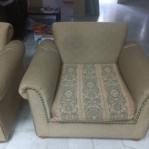 Set of 2 comfortable armchairs in olive/beige, like new