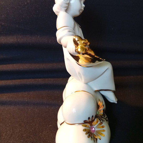 Capodimonte porcelain figurine like new, 15/12 cm