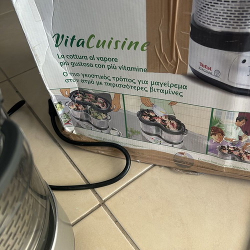 Tefal VitaCuisine VS4001 steam cooker like new, 2000W