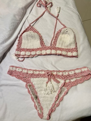 Плетен бански комплект Art Love Knitwear размер L употребяван, розов и бял