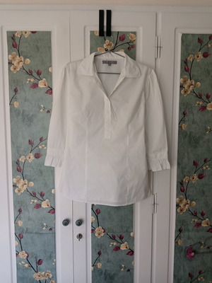 White cotton shirt XL used, 3/4 sleeve with ruffles
