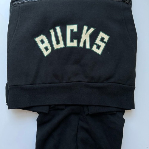 Nike Milwaukee Bucks hoodie XL like new, black