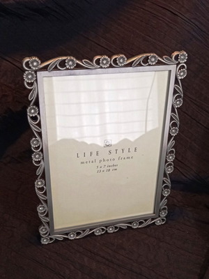 Metal photo frame Life Style floral with strass, like new