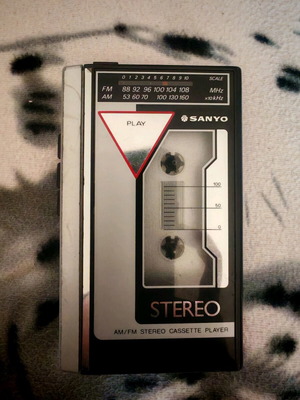 Walkman Sanyo GR60 am/fm ραδιόφωνο κασετόφωνο μεταχειρισμένο, συλλεκτικό