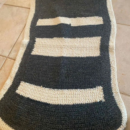 Handmade knitted rugs pack of 7, like new