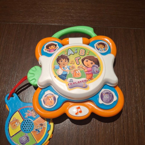 Dora CD Player μουσικό παιχνίδι Mattel σαν καινούργιο