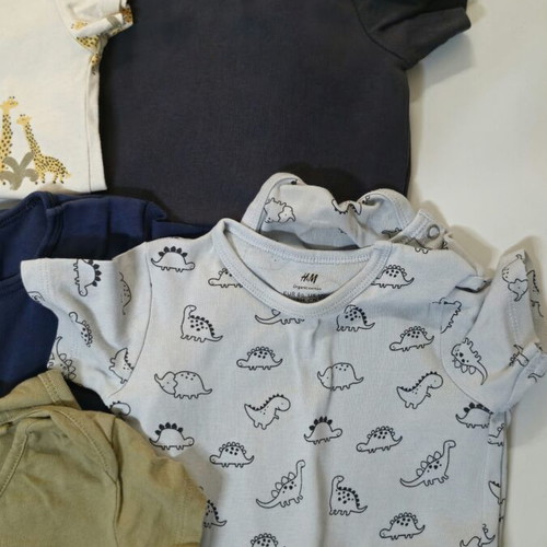 Baby bodysuits used, pack of 7, H&M, Nima Club, Sinsay