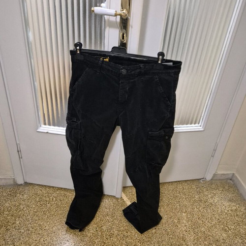 Black cargo pants used, size XS