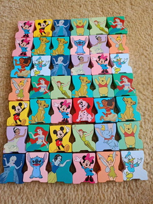 31 Stacks toys like new