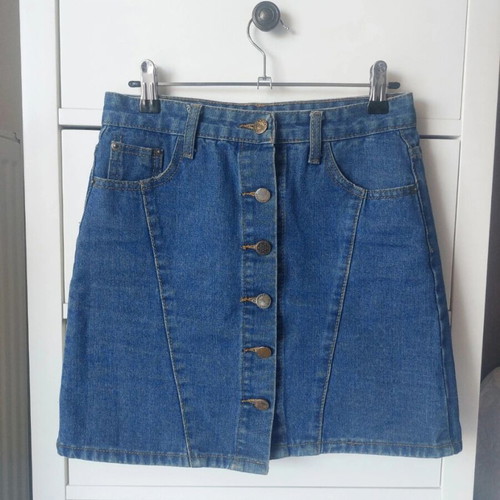 Denim mini skirt with buttons blue like new