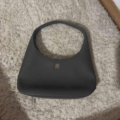 Tommy Hilfiger handbag grey like new with original dust bag